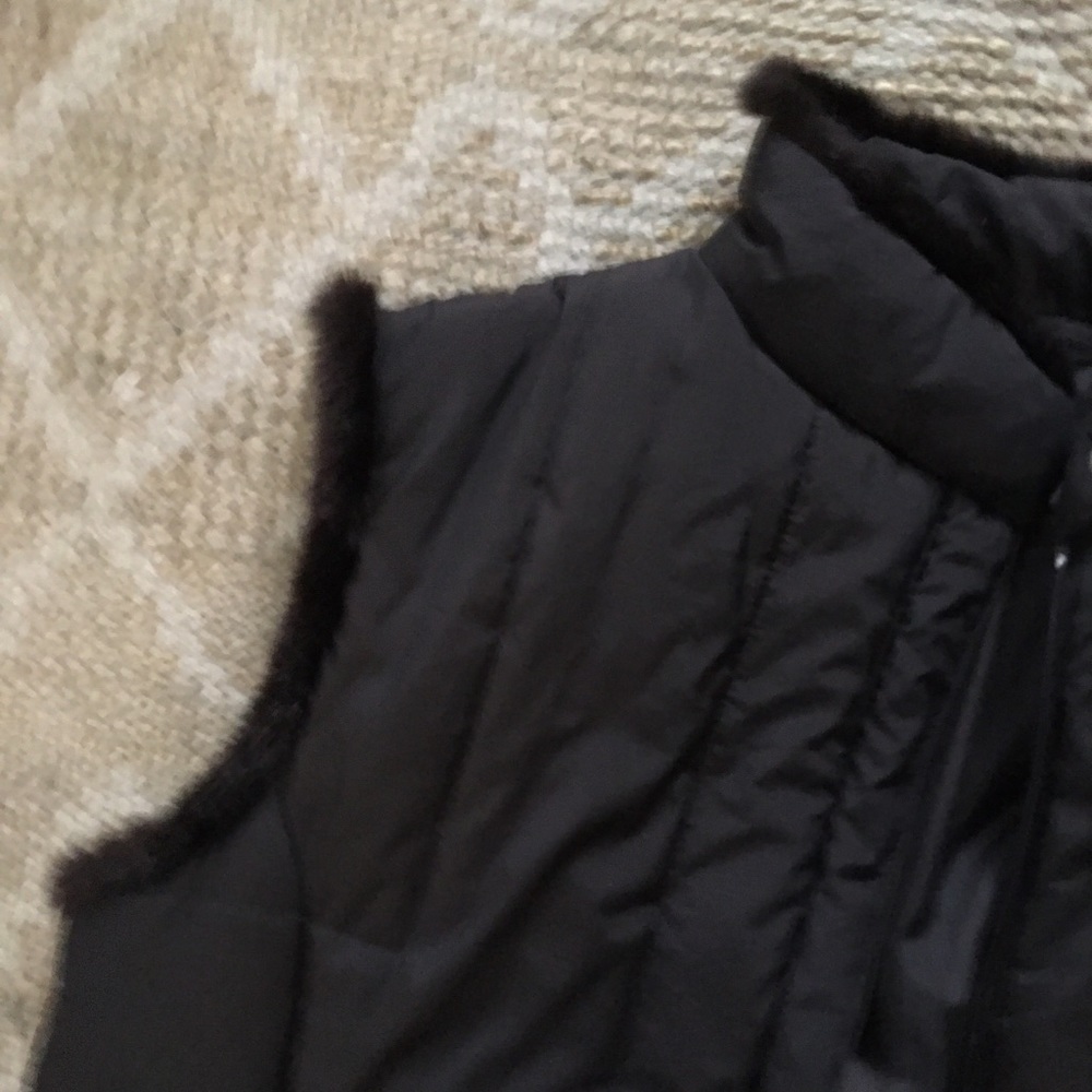 TCM Vest - Picture 3 of 5